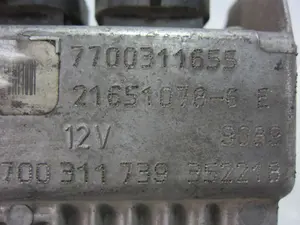 Foto de CENTRALITA MOTOR UCE OPEL MOVANO 2.5 Diesel (S8U-772 / L93) (80 CV / 59 KW) referencia 7700311655 foto 3