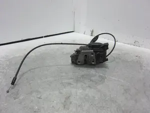 Foto de CERRADURA PUERTA TRASERA DERECHA RENAULT CLIO III 1.5 dCi Diesel (68 CV / 50 KW) referencia 300129F