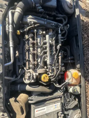 Foto de MOTOR COMPLETO SAAB 9-3 BERLINA 1.9 TiD CAT (150 CV / 110 KW) referencia 55568505
