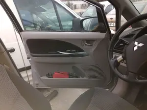 Foto de GUARNECIDO PUERTA DELANTERA IZQUIERDA MITSUBISHI GRANDIS (NA0W) 2.0 DI-D CAT (136 CV / 100 KW) referencia MN179671HC