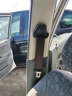 Foto de CINTURON SEGURIDAD DELANTERO DERECHO CHEVROLET MATIZ 0.8 CAT (52 CV / 38 KW) referencia 96419615