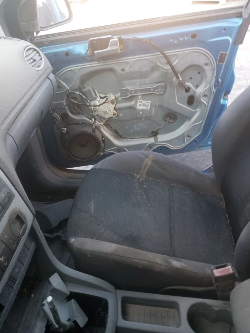 Foto de CENTRALITA CONFORT FORD FOCUS BERLINA (CAP) 1.6 TDCi CAT (109 CV / 80 KW)