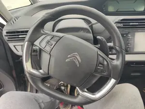 Foto de VOLANTE CITROEN C4 PICASSO/SPACETOURER 1.6 HDi FAP (92 CV / 68 KW) referencia 98057438ZD
