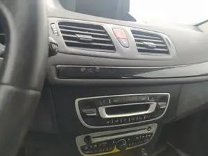 Foto de CENTRALITA AIRBAG RENAULT MEGANE III BERLINA 5P 1.5 dCi Diesel CAT (86 CV / 63 KW) referencia 985105478R