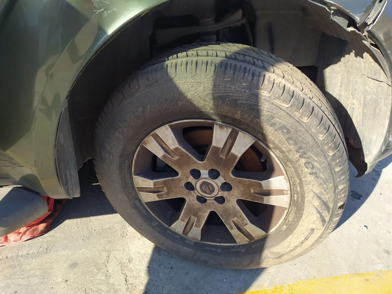 Foto de PASO RUEDA DELANTERO DERECHO NISSAN PATHFINDER (R51) 2.5 dCi Diesel CAT (171 CV / 126 KW) referencia 638403X00A