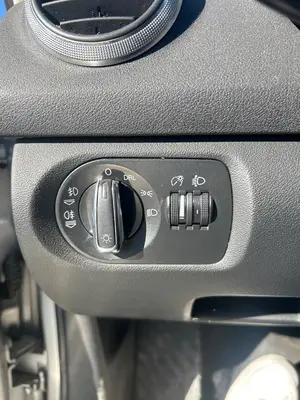Foto de MANDO LUCES AUDI A3 SPORTBACK (8PA) 2.0 16V TFSI (200 CV / 147 KW) referencia 8P0953513C FKZ