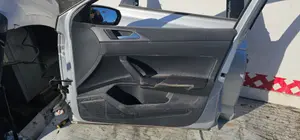 Foto de GUARNECIDO PUERTA DELANTERA DERECHA VOLKSWAGEN POLO VI (AW1)(08.2017) 1.0  (65 CV / 48 KW)