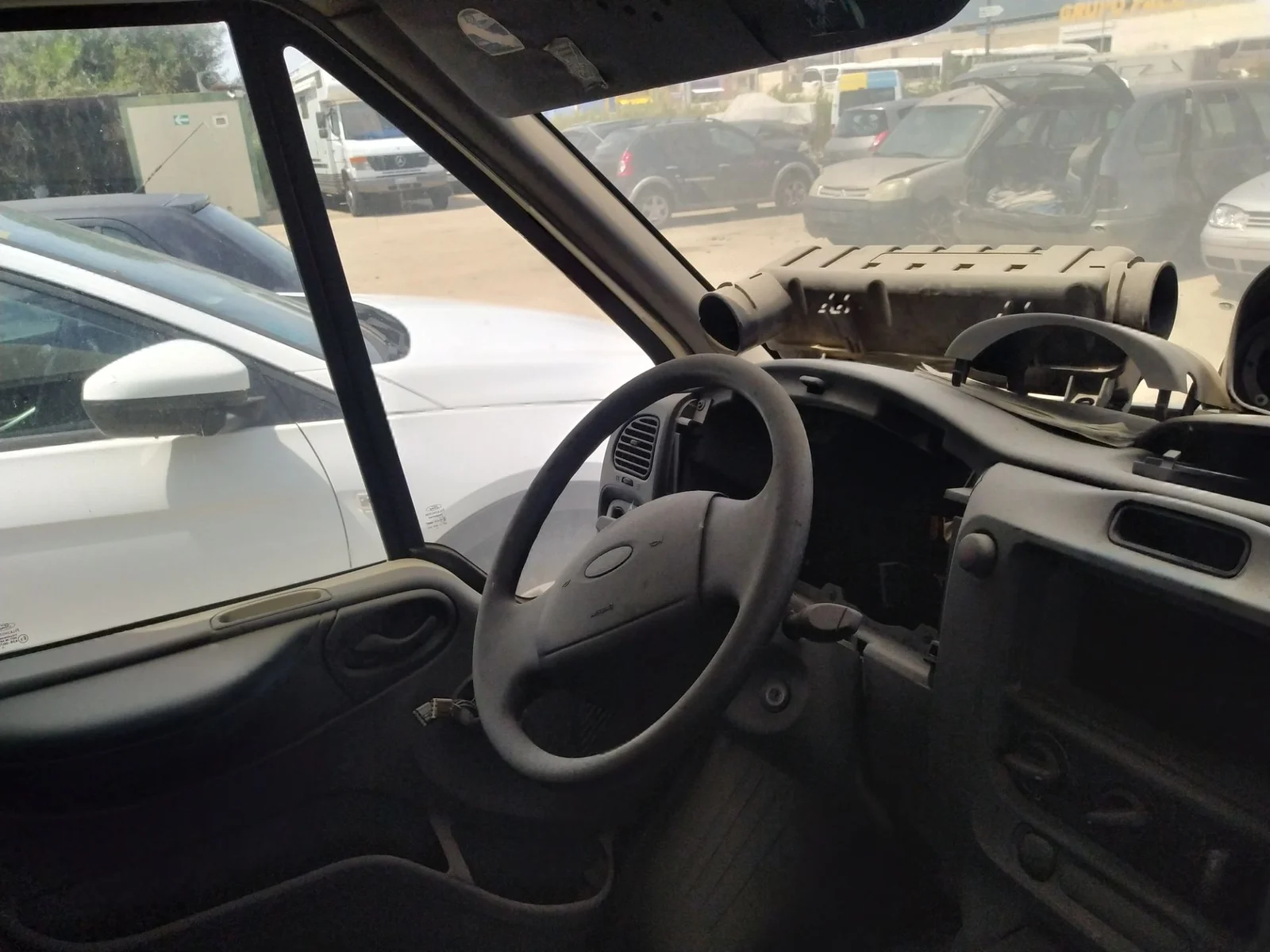 Foto de PEDAL EMBRAGUE FORD TRANSIT FURGÓN CORTO (FY) 2.0 TDE CAT (101 CV / 74 KW)