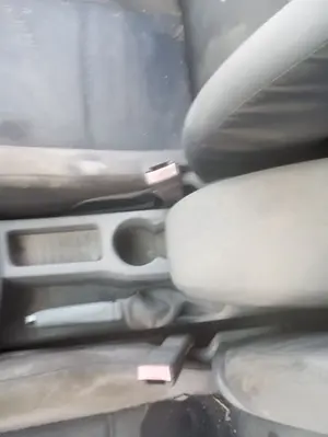 Foto de PRETENSOR AIRBAG DERECHO FORD FOCUS BERLINA (CAP) 1.6 TDCi CAT (109 CV / 80 KW)