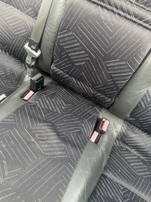 Foto de ENGANCHE CINTURON TRASERO CENTRAL RENAULT LAGUNA II (BG0) 2.0  (135 CV / 99 KW)