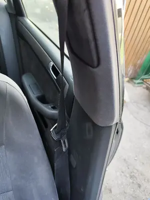 Foto de CINTURON SEGURIDAD DELANTERO IZQUIERDO AUDI A6 BERLINA (4B2) 2.5 V6 24V TDI (150 CV / 110 KW) referencia 4B0857705A FKZ