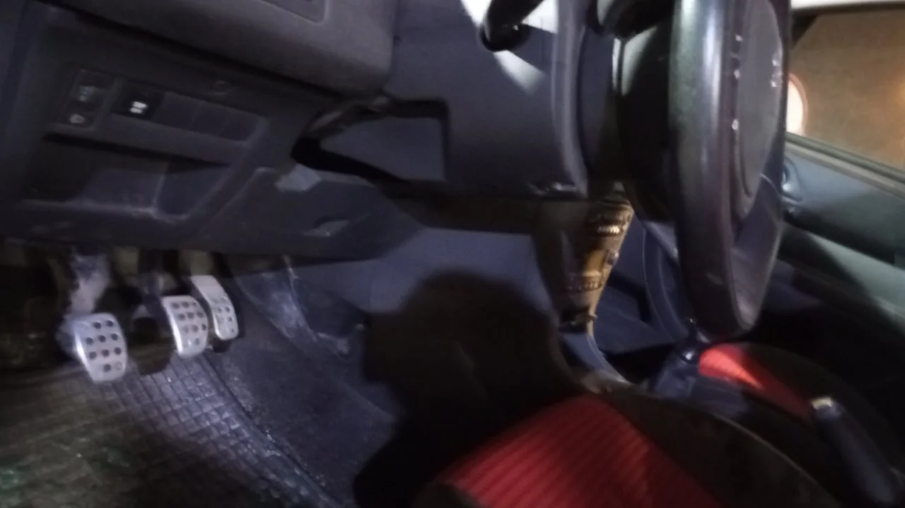 Foto de PEDAL EMBRAGUE CITROEN C4 COUPE 1.6 HDi CAT (9HY / DV6TED4) (109 CV / 80 KW) referencia 9653940880