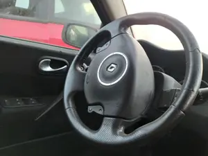 Foto de VOLANTE RENAULT MEGANE II GRANDTOUR 1.9 dCi Diesel FAP (131 CV / 96 KW) referencia 484005500R