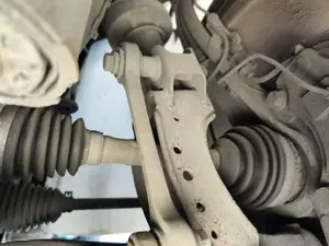 Foto de TRANSMISION DELANTERA IZQUIERDA VOLKSWAGEN TOUAREG (7L6) 4.2 V8 32V FSI (350 CV / 257 KW) referencia 7L0407271F