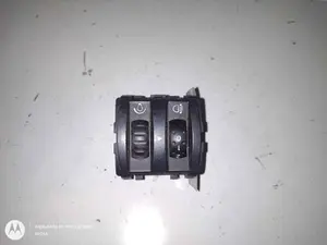 Foto de MANDO LUCES RENAULT CLIO IV referencia 251900007R