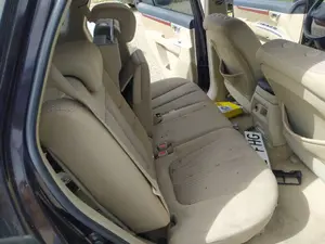 Foto de ENGANCHE CINTURON TRASERO DERECHO HYUNDAI SANTA FE (CM) 2.2 CRDi CAT (150 CV / 110 KW)