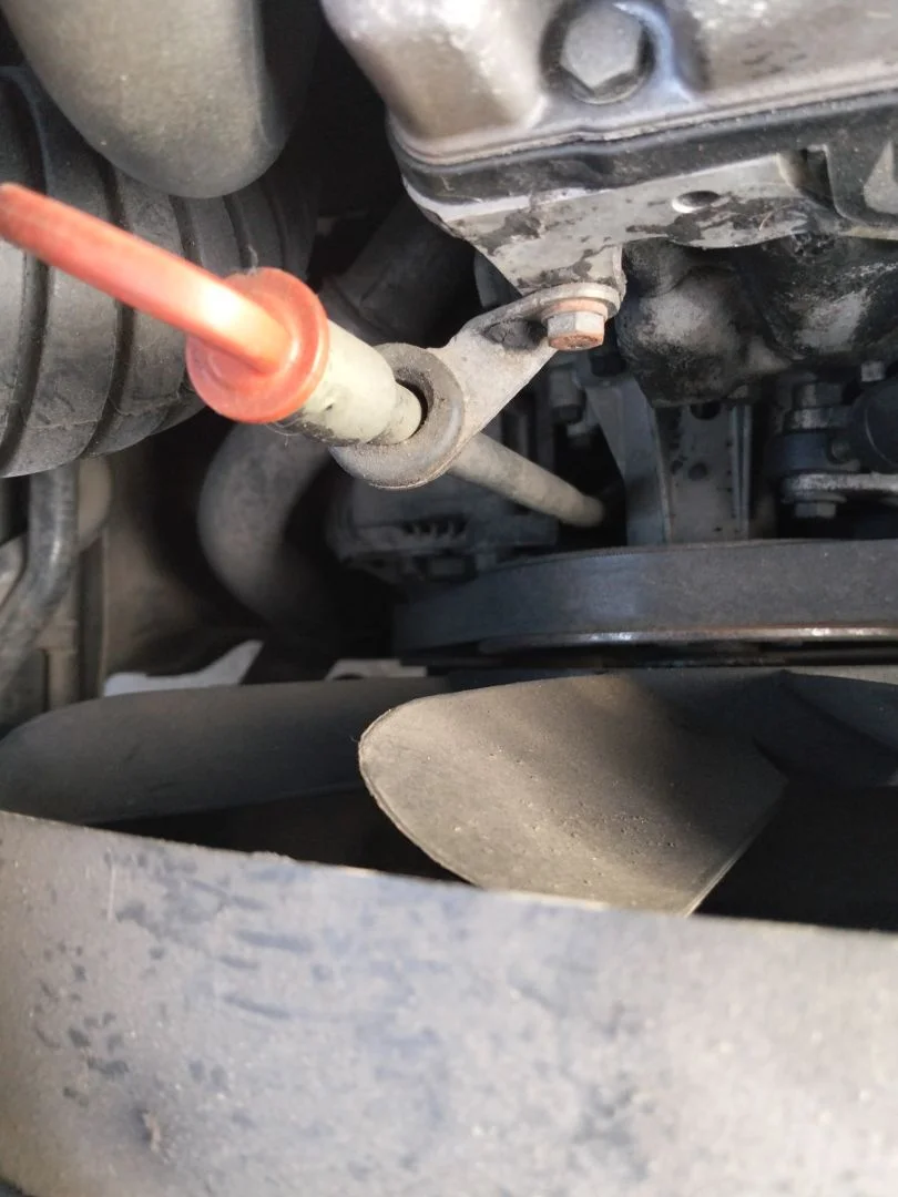 Foto de ALTERNADOR MERCEDES-BENZ CLASE E (BM 210) BERLINA 2.9 Turbodiesel CAT (129 CV / 95 KW)