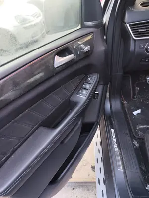 Foto de ELEVALUNAS DELANTERO IZQUIERDO MERCEDES-BENZ CLASE GLE (BM 292) COUPE 3.0 CAT (390 CV / 287 KW) referencia A2927203902