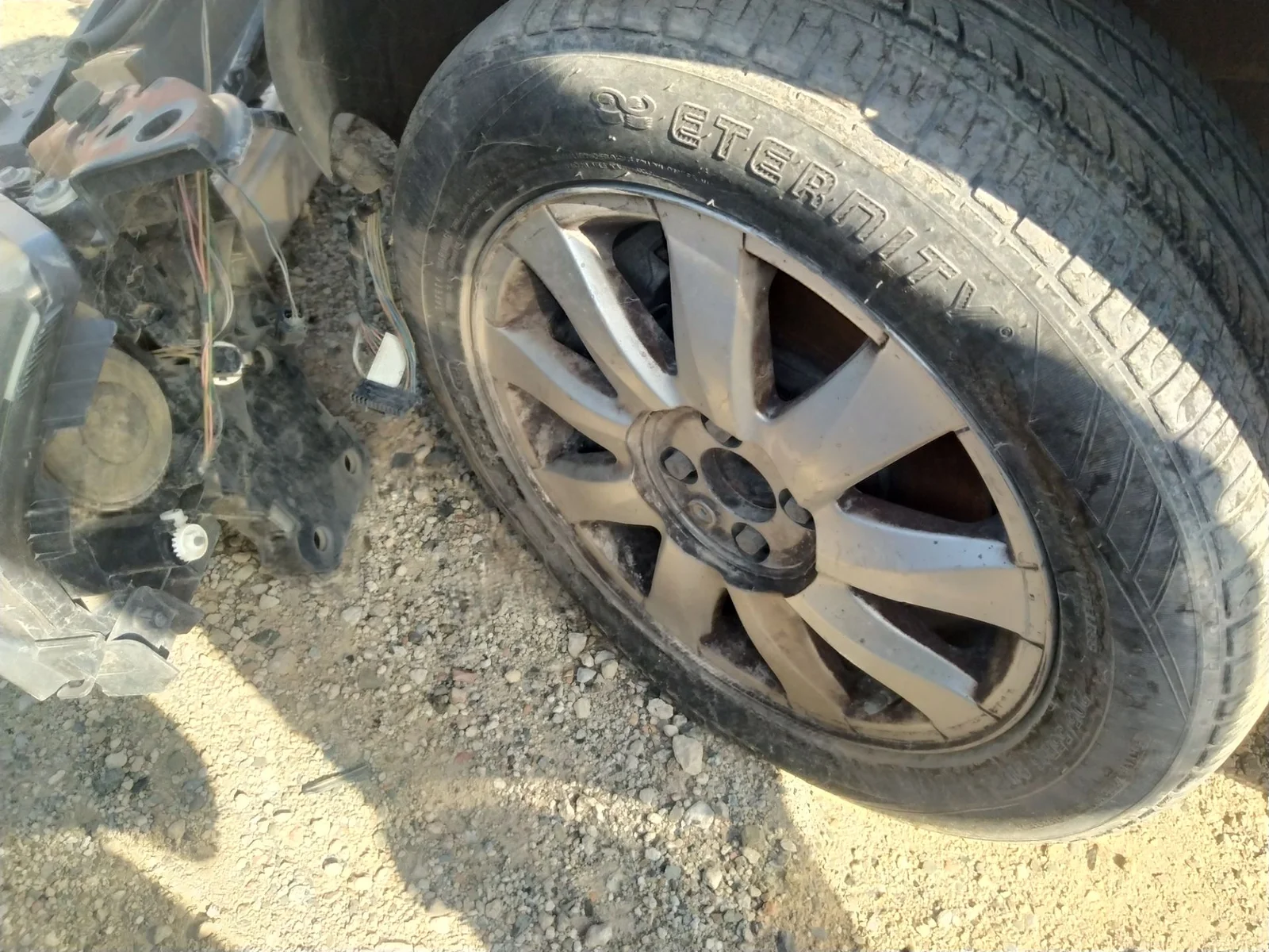 Foto de BRAZO SUSPENSION DELANTERO IZQUIERDO RENAULT SCENIC II (JM) 1.5 dCi Diesel (106 CV / 78 KW)