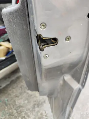Foto de CERRADURA PUERTA DELANTERA DERECHA CITROEN XSARA PICASSO 2.0 HDi CAT (RHY / DW10TD) (90 CV / 66 KW) referencia 9136J3