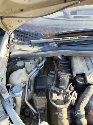 Foto de BRAZO LIMPIA DELANTERO DERECHO CITROEN C4 BERLINA 1.6 16V HDi (90 CV / 66 KW) referencia 6429Y6