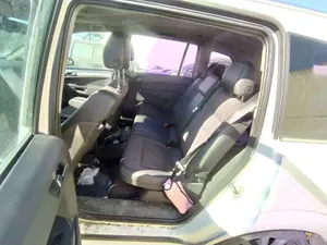 Foto de CINTURON SEGURIDAD TRASERO IZQUIERDO OPEL ZAFIRA B 1.9 CDTI (120 CV / 88 KW)