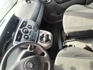 Foto de PALANCA CAMBIO RENAULT SCENIC II (JM) 1.5 dCi Diesel (101 CV / 74 KW)