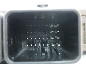Foto de CENTRALITA MOTOR UCE CITROEN C3 PLURIEL referencia 9649903680 foto 3