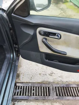 Foto de ELEVALUNAS DELANTERO DERECHO SEAT IBIZA (6L1) 1.9 TDI (101 CV / 74 KW) referencia 6L4837462