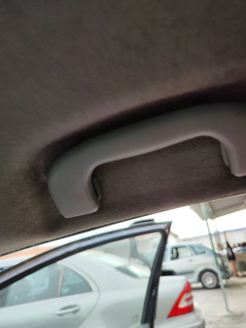 Foto de ASIDERO TECHO DELANTERO DERECHO OPEL CORSA D 1.3 16V CDTI (75 CV / 55 KW) referencia 13233868