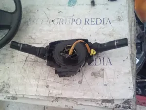 Foto de MANDO LUCES MAZDA 2 BERLINA (DE) 1.3 16V CAT (75 CV / 55 KW) referencia 780350