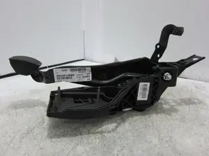 Foto de PEDAL FRENO CITROEN C5 AIRCROSS 1.2 12V e-THP / PureTech (131 CV / 96 KW) referencia P1002585B