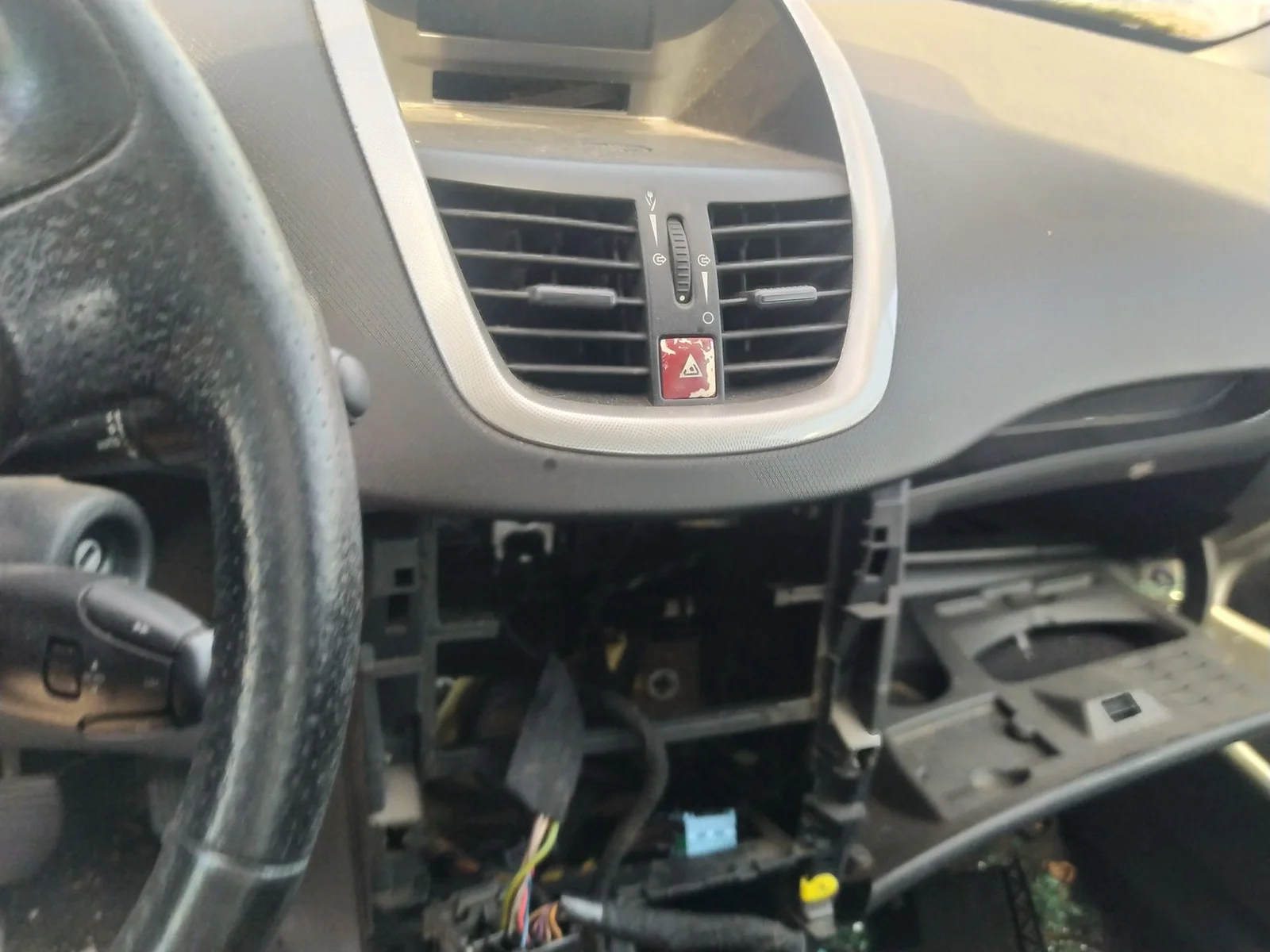 Foto de CENTRALITA AIRBAG PEUGEOT 207 1.6 16V CAT (109 CV / 80 KW) referencia 6546K0