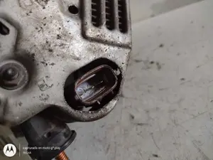 Foto de ALTERNADOR TOYOTA COROLLA LEVIN '0 AE111 GASOLINA (165 CV / 123 KW) referencia 2706016350 foto 3