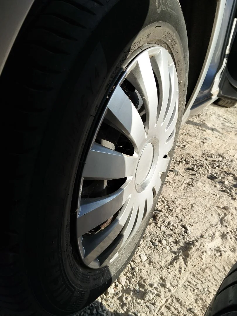 Foto de LLANTA FORD S-MAX (CA1) 2.0 TDCi CAT (131 CV / 96 KW) referencia 1385587