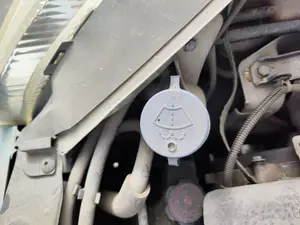 Foto de DEPOSITO LIMPIA CITROEN XSARA PICASSO 1.6 HDi CAT (9HY / DV6TED4) (109 CV / 80 KW) referencia 643197