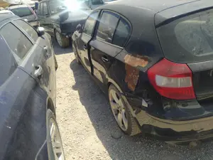 Foto de PUERTA TRASERA IZQUIERDA BMW SERIE 1 BERLINA (E81/E87) 2.0 16V Diesel (163 CV / 120 KW) referencia 41527191017