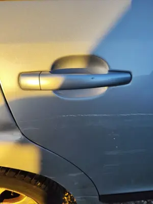 Foto de MANETA EXTERIOR TRASERA DERECHA CITROEN C4 BERLINA 1.6 16V HDi FAP (109 CV / 80 KW)