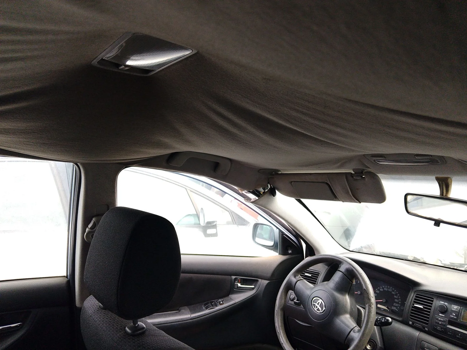 Foto de ASIDERO TECHO DELANTERO IZQUIERDO TOYOTA COROLLA (E12) 1.4 16V CAT (97 CV / 71 KW) referencia 7461002092B0