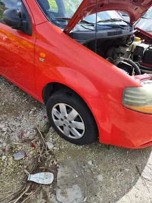 Foto de ALETA DELANTERA DERECHA CHEVROLET KALOS 1.2 CAT (72 CV / 53 KW) referencia 96476680