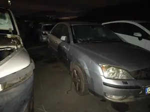 Foto de PASO RUEDA DELANTERO DERECHO FORD MONDEO TURNIER (GE) 2.0 TDCi TD CAT (116 CV / 85 KW) referencia 1307004