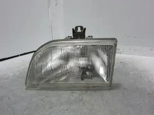Foto de FARO IZQUIERDO FORD FIESTA BERL./COURIER 1.1 CAT (49 CV / 36 KW) referencia 0220073