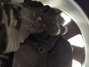 Foto de PINZA DE FRENO TRASERA DERECHA AUDI A6 BERLINA (4B2) 2.4 V6 30V (165 CV / 121 KW) referencia 8E0615424