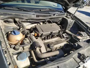Foto de CAJA FILTRO AIRE VOLKSWAGEN GOLF IV BERLINA (1J1)(10.1997) 1.6 16V (105 CV / 77 KW) referencia 036129611AR