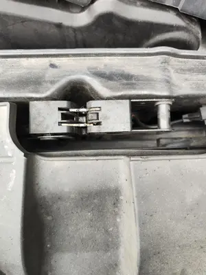 Foto de CERRADURA CAPO AUDI A5 COUPE (8T) 2.0 16V TDI (170 CV / 125 KW)