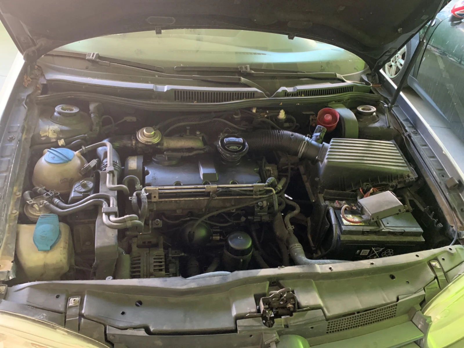 Foto de CAJA PRECALENTAMIENTO VOLKSWAGEN GOLF IV BERLINA (1J1)(10.1997) 1.9 TDI (101 CV / 74 KW)