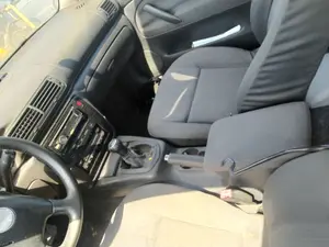 Foto de ENGANCHE CINTURON DELANTERO IZQUIERDO VOLKSWAGEN PASSAT BERLINA (3B3) 1.9 TDI (131 CV / 96 KW)