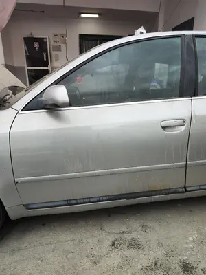 Foto de PUERTA DELANTERA IZQUIERDA AUDI A6 BERLINA (4B2) 2.5 V6 24V TDI (150 CV / 110 KW) referencia 4B0831051D