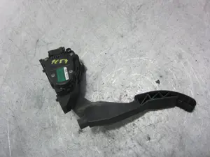 Foto de POTENCIOMETRO PEDAL VOLKSWAGEN GOLF IV BERLINA (1J1)(10.1997) 1.6 16V (105 CV / 77 KW) referencia 1J1721503J foto 5