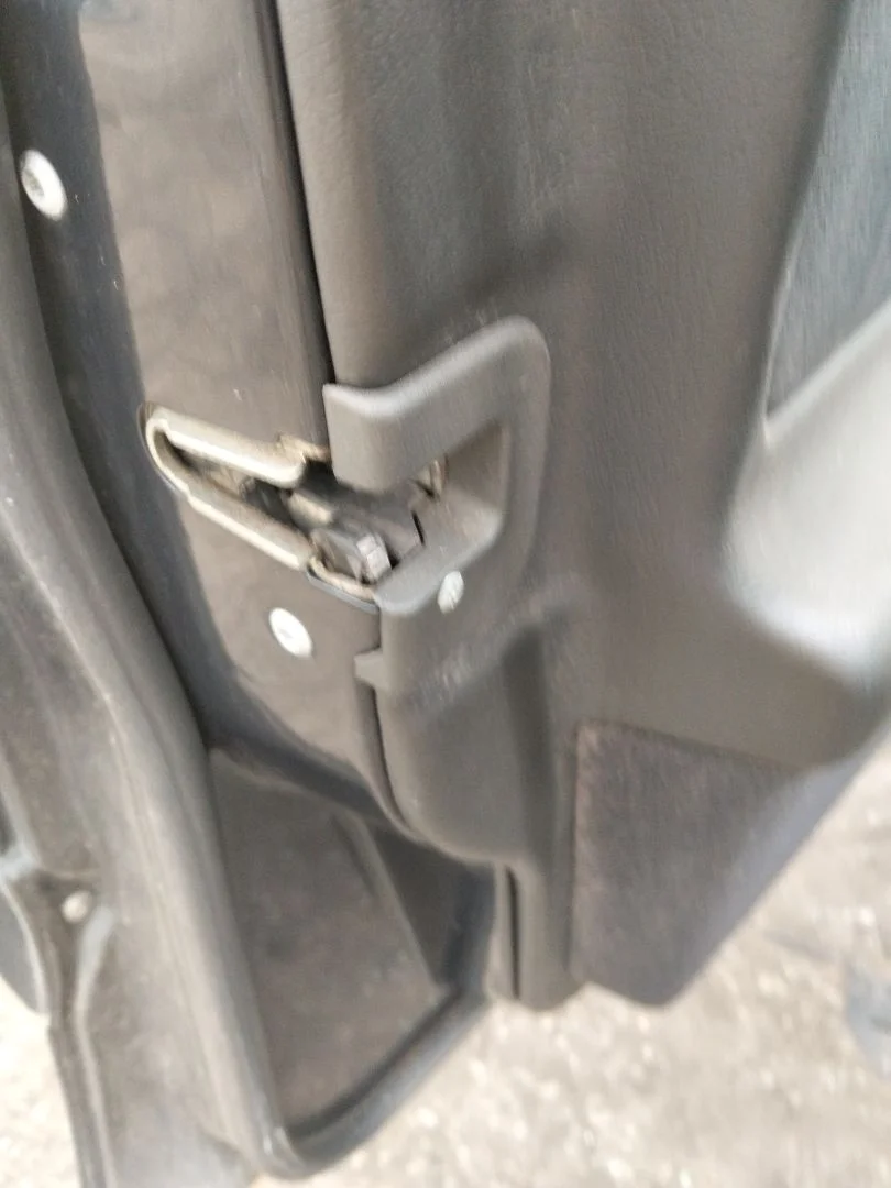 Foto de CERRADURA PUERTA DELANTERA IZQUIERDA MERCEDES-BENZ CLASE E (BM 210) BERLINA referencia A2027204135